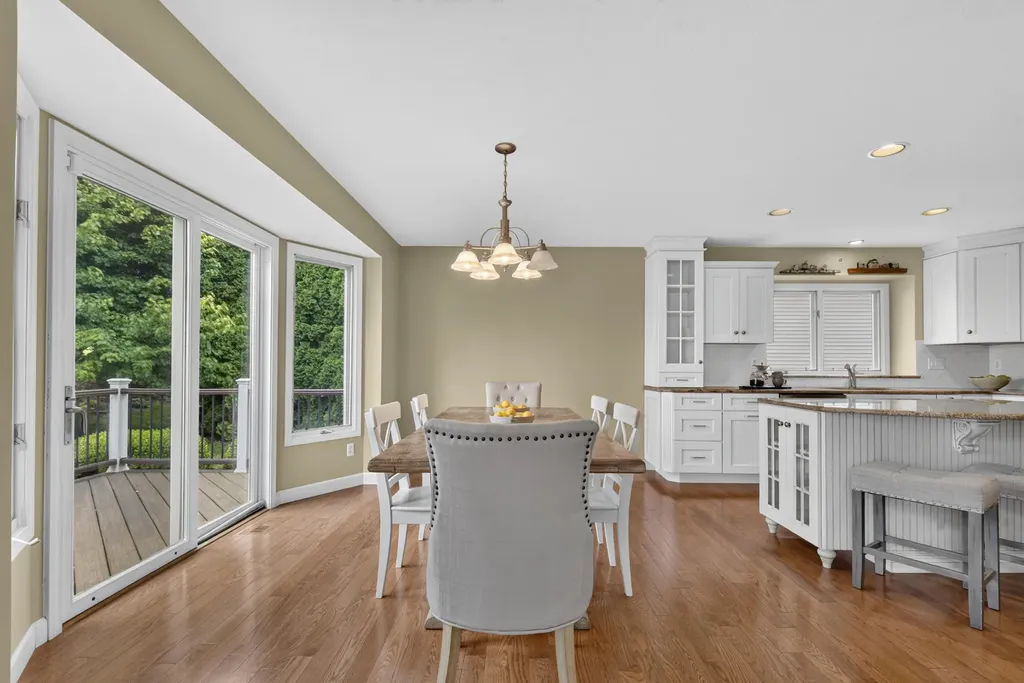 805 Marlpool Drive Saline City MI 48176