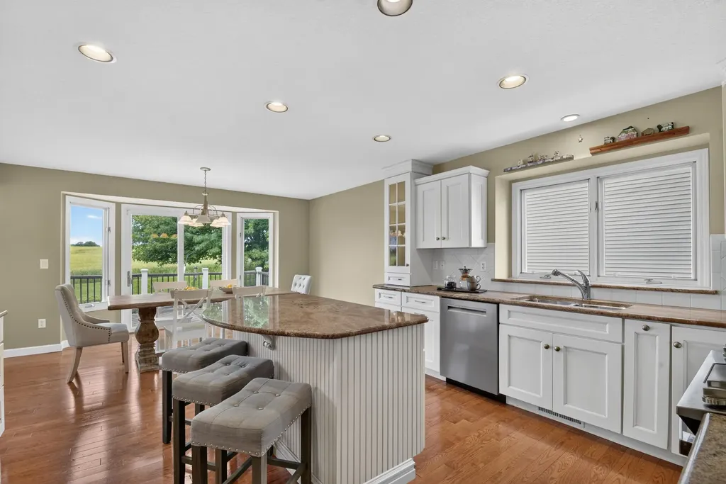805 Marlpool Drive Saline City MI 48176