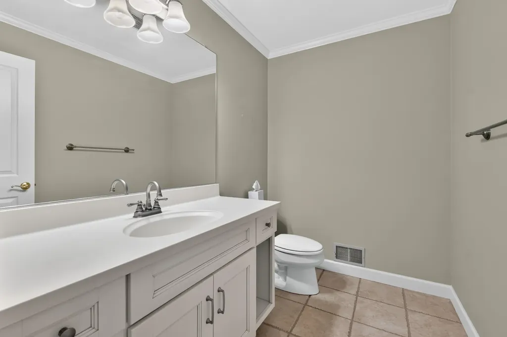 805 Marlpool Drive Saline City MI 48176