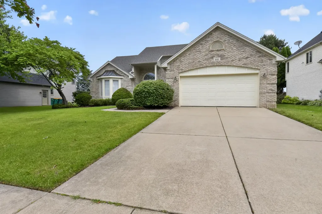 805 Marlpool Drive Saline City MI 48176