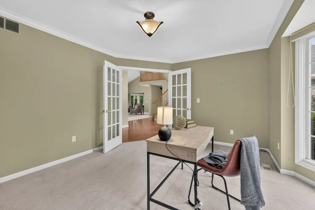805 Marlpool Drive Saline City MI 48176