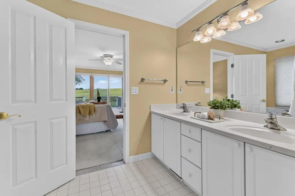 805 Marlpool Drive Saline City MI 48176