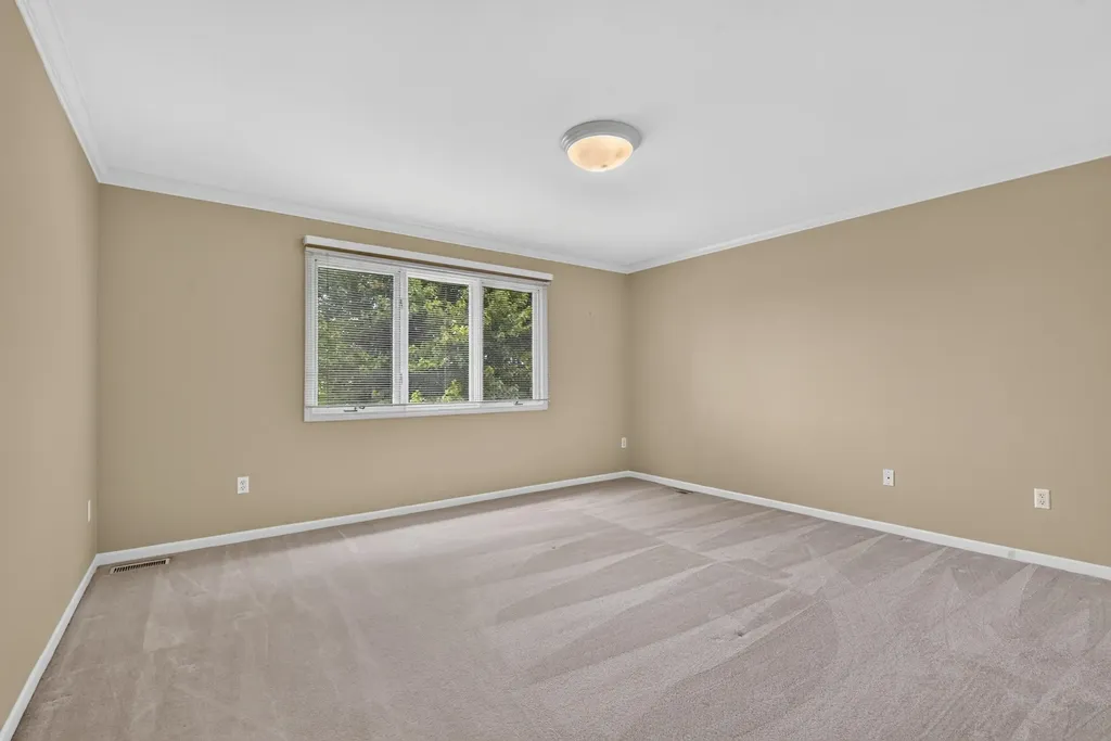805 Marlpool Drive Saline City MI 48176