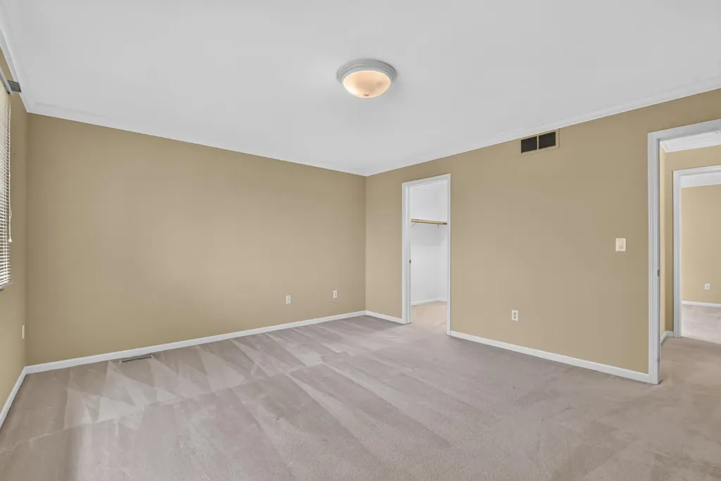 805 Marlpool Drive Saline City MI 48176