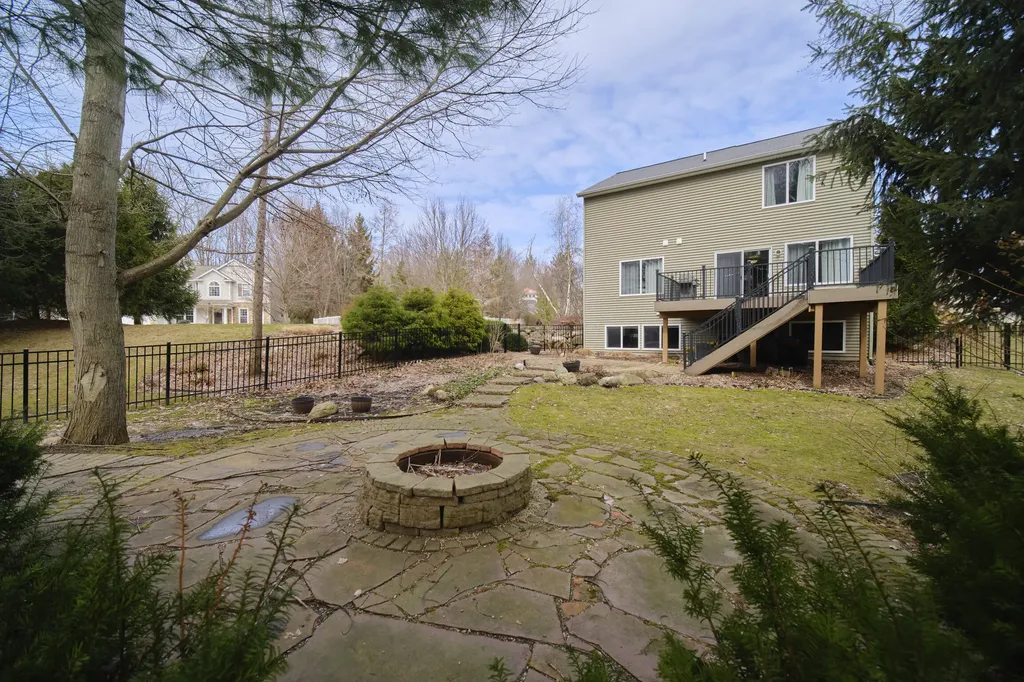 13420 Patchin Drive Crockery Township MI 49448
