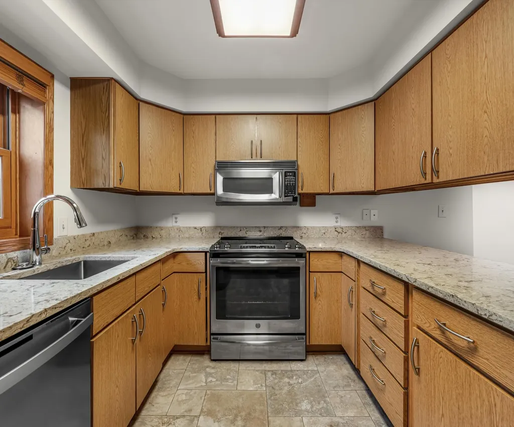 651 N 5th Avenue Ann Arbor City MI 48104