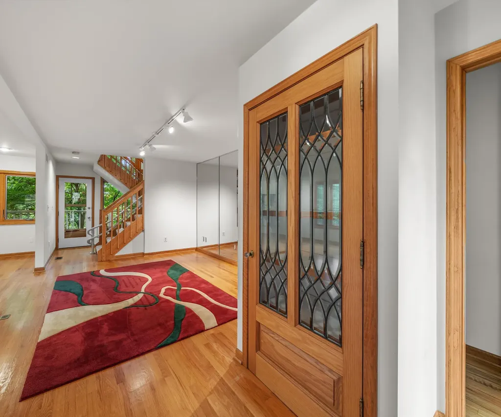 651 N 5th Avenue Ann Arbor City MI 48104