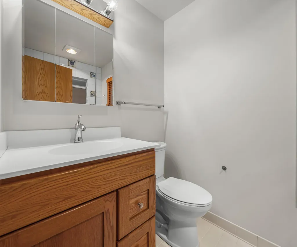 651 N 5th Avenue Ann Arbor City MI 48104