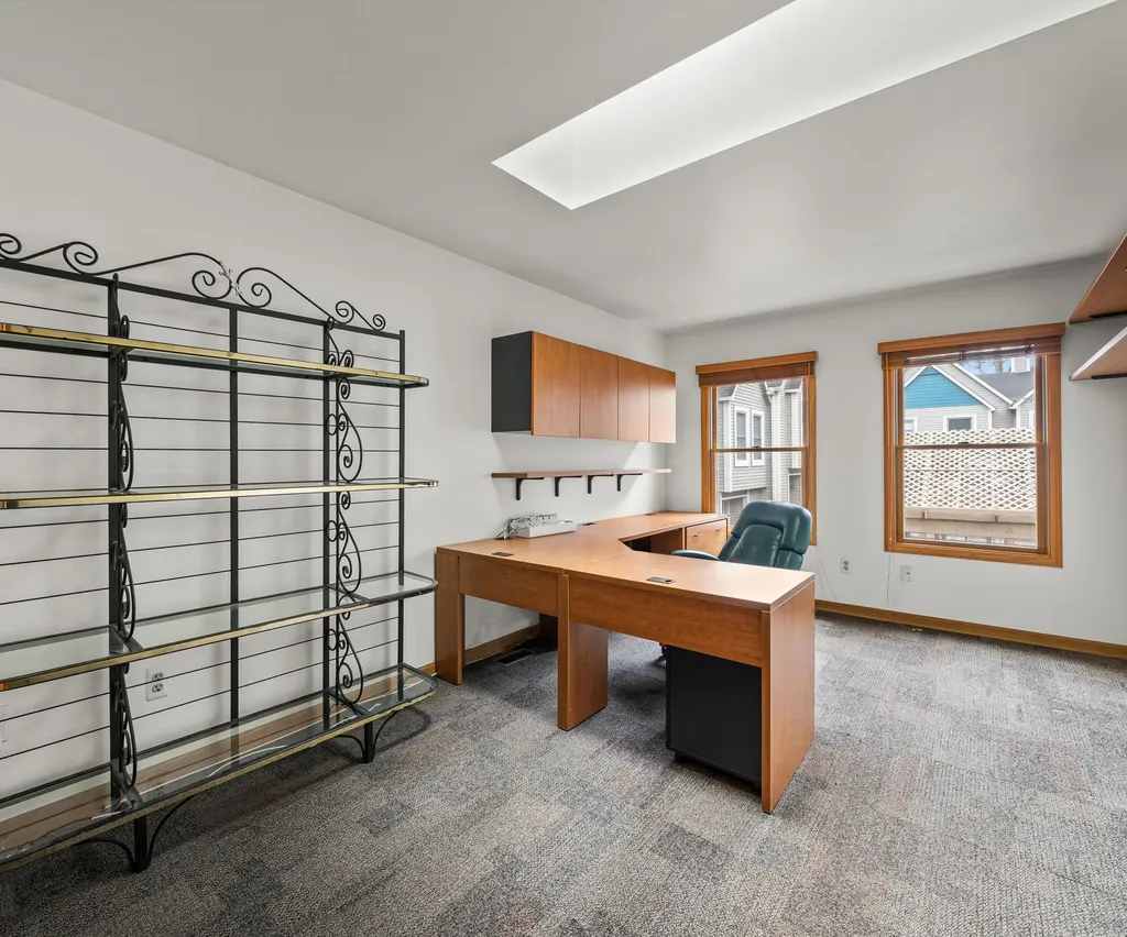 651 N 5th Avenue Ann Arbor City MI 48104
