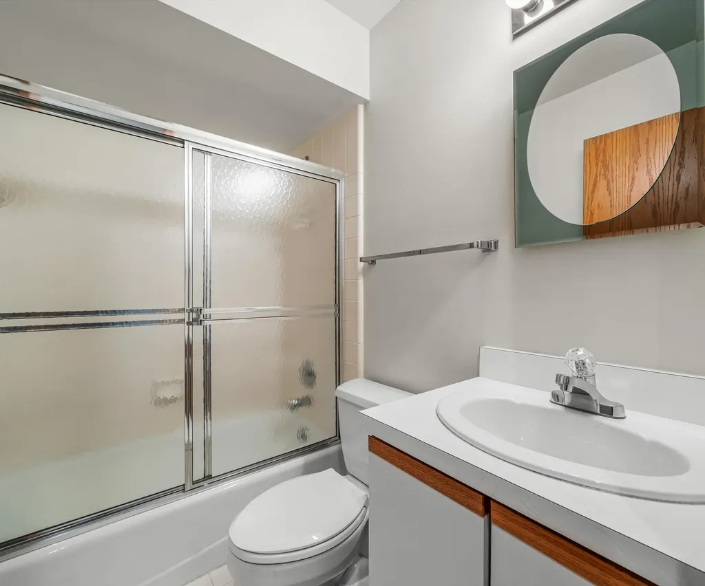 651 N 5th Avenue Ann Arbor City MI 48104