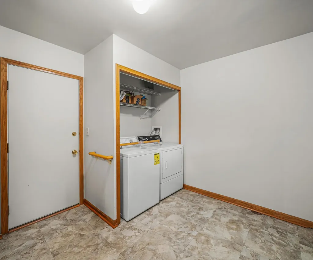 651 N 5th Avenue Ann Arbor City MI 48104