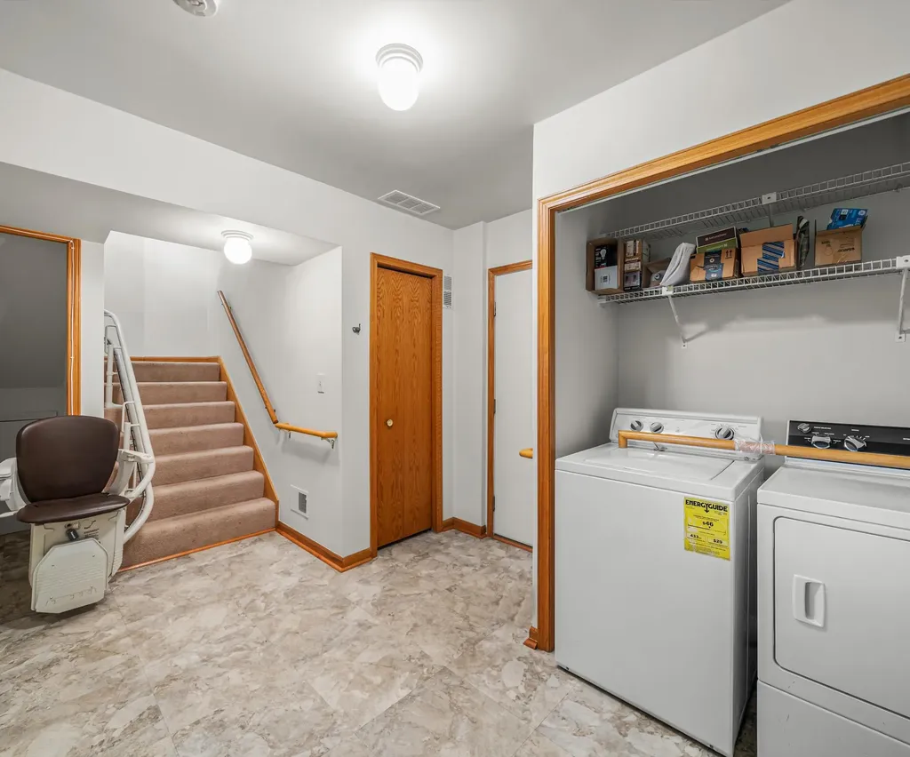 651 N 5th Avenue Ann Arbor City MI 48104