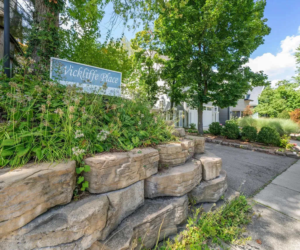 651 N 5th Avenue Ann Arbor City MI 48104