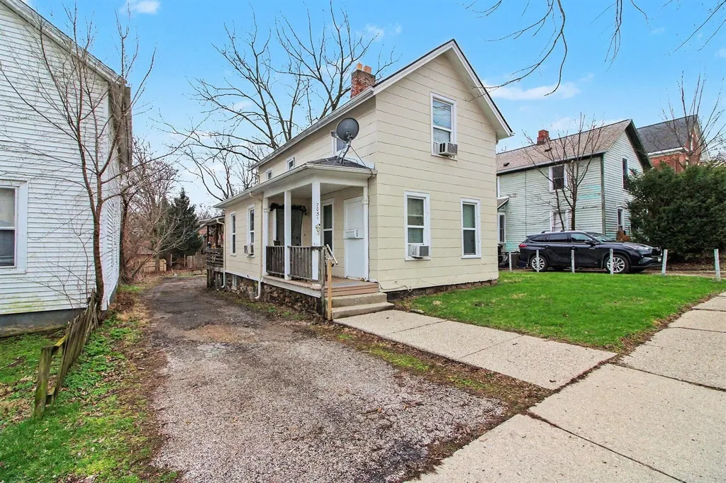 705 Pearl Street Ypsilanti City MI 48197