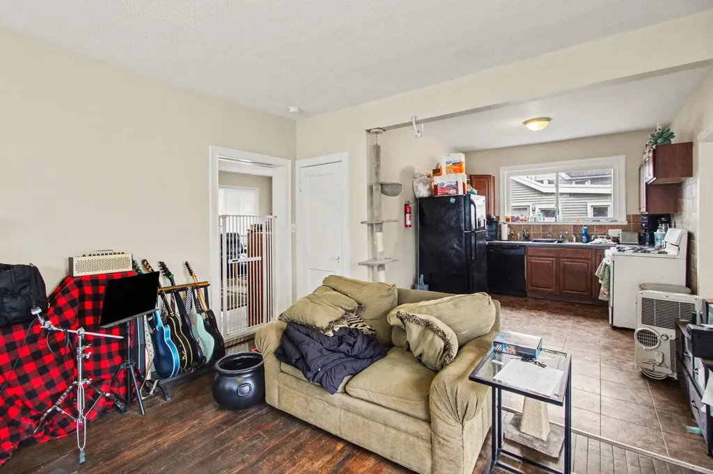 212 N Summit Street Ypsilanti City MI 48197