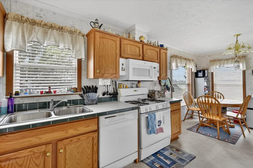 14620 E Merry Drive Amboy Township MI 49232