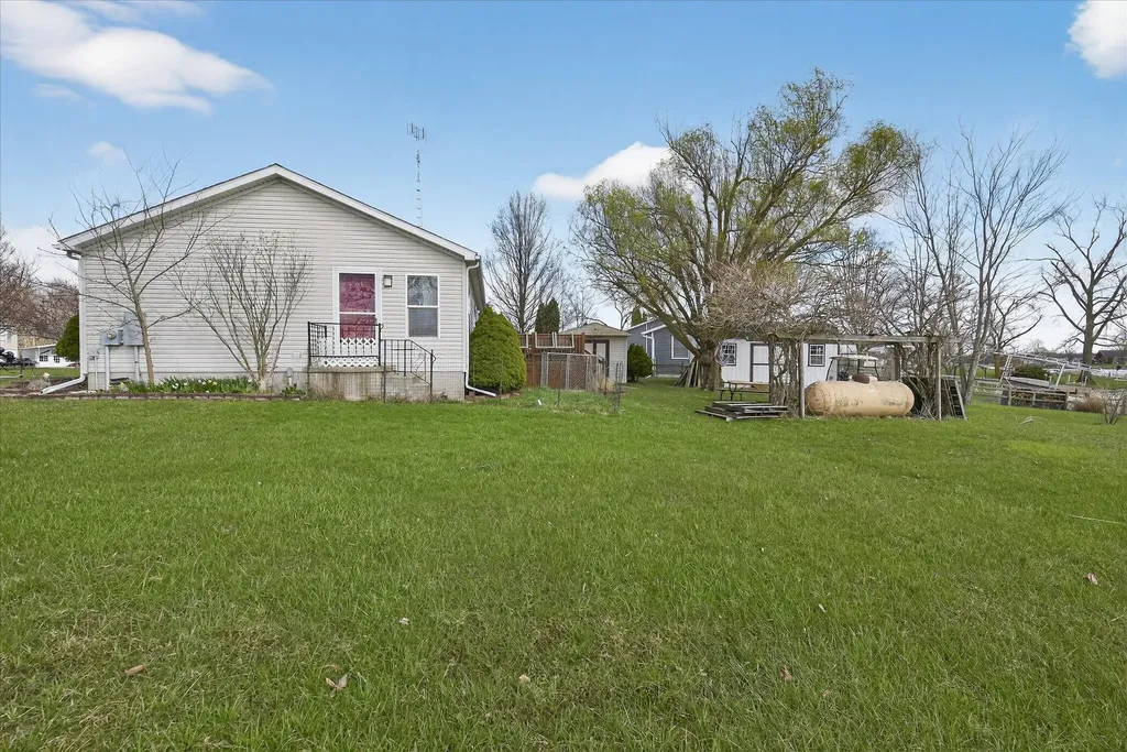 14620 E Merry Drive Amboy Township MI 49232