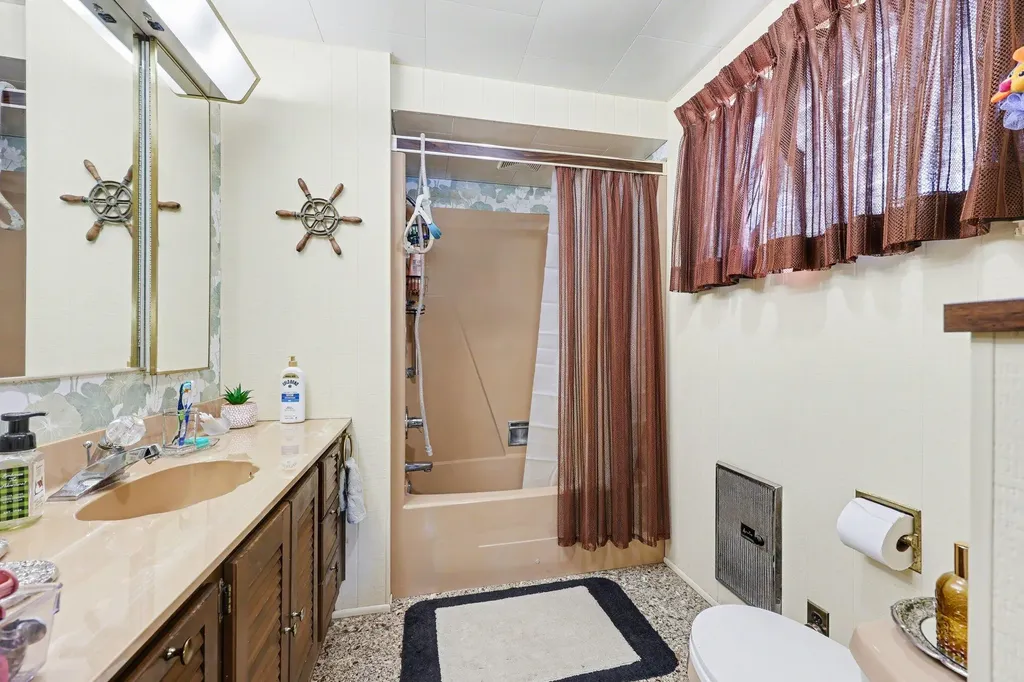 8941 Mott Drive Napoleon Township MI 49201
