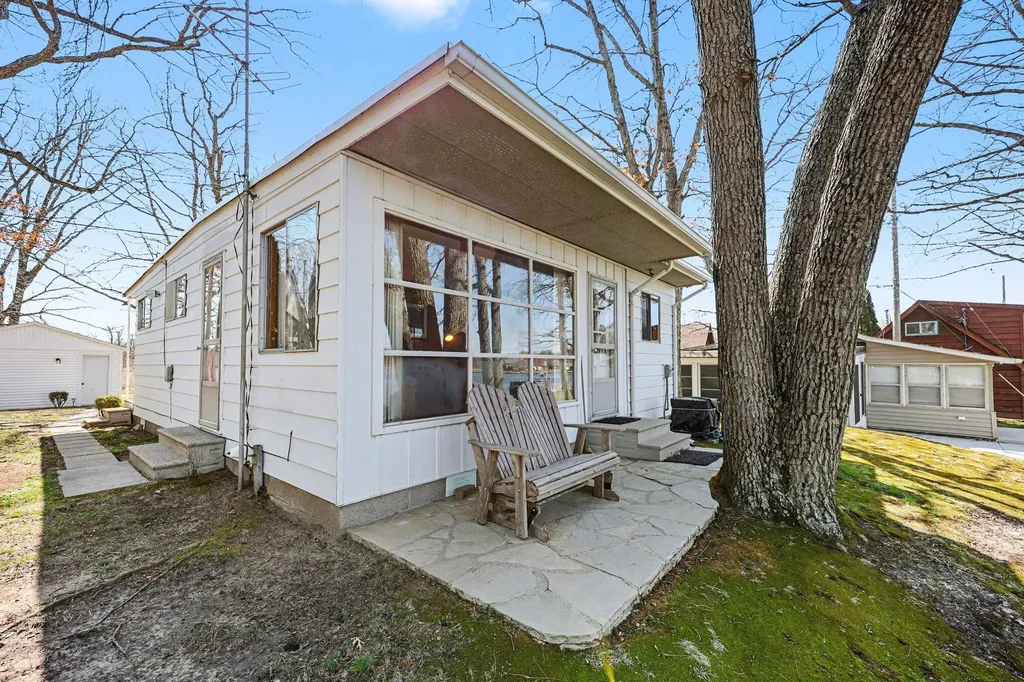8941 Mott Drive Napoleon Township MI 49201