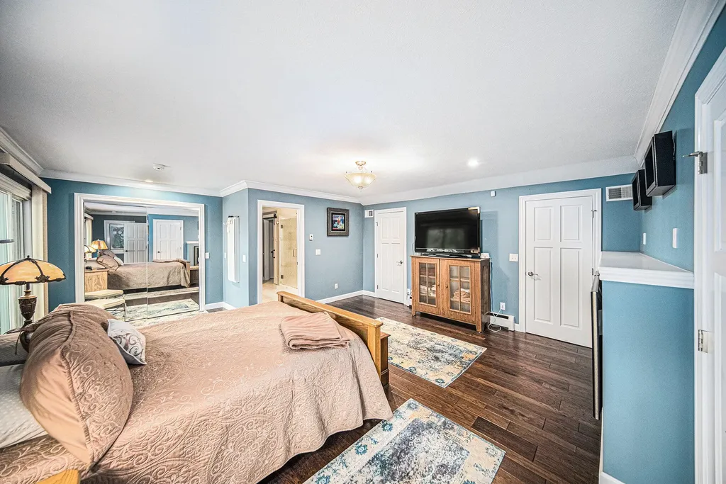 329 Pamela Circle Columbia Township MI 49230
