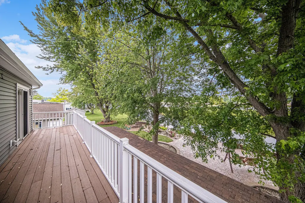 329 Pamela Circle Columbia Township MI 49230
