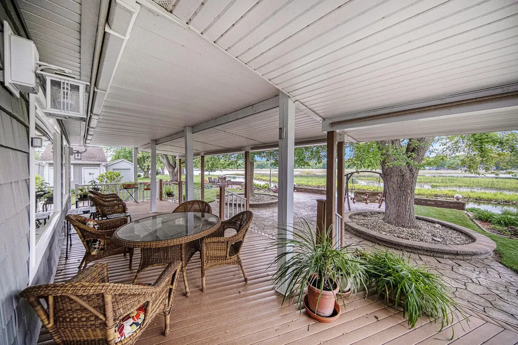 329 Pamela Circle Columbia Township MI 49230