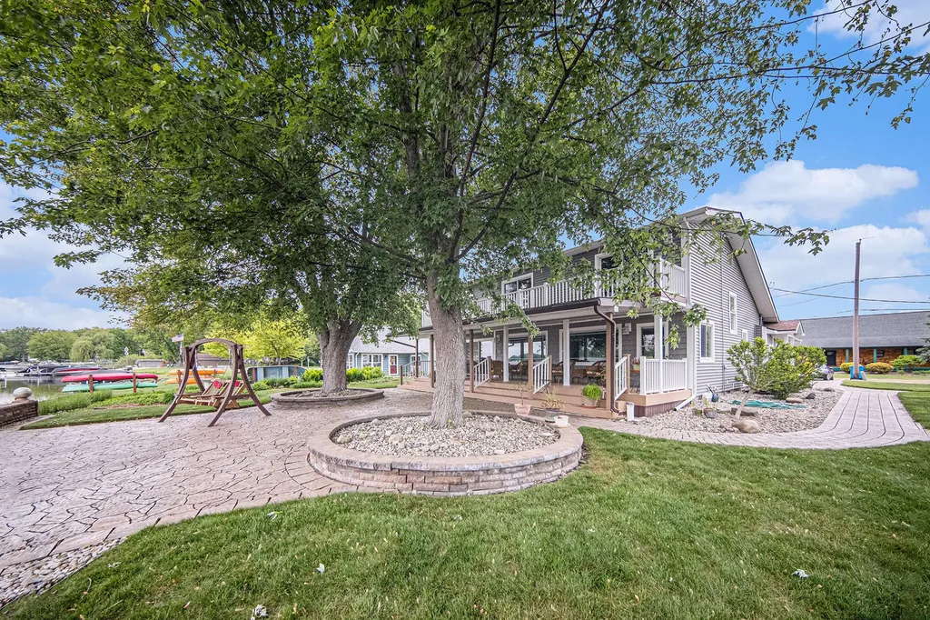 329 Pamela Circle Columbia Township MI 49230
