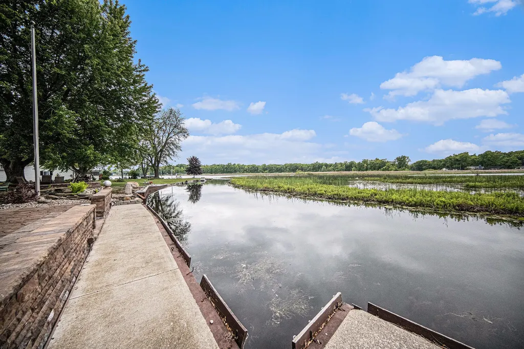 329 Pamela Circle Columbia Township MI 49230