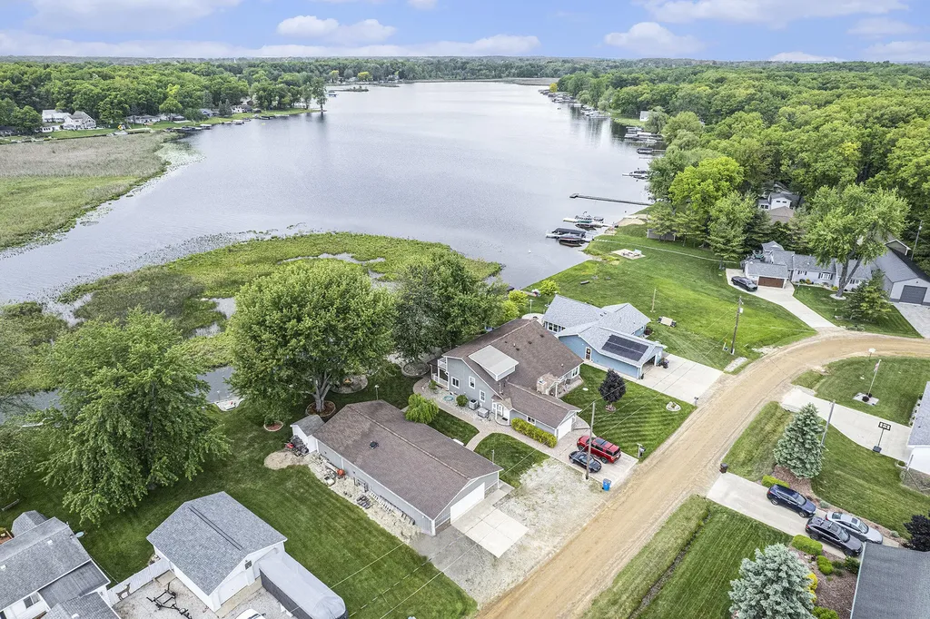 329 Pamela Circle Columbia Township MI 49230
