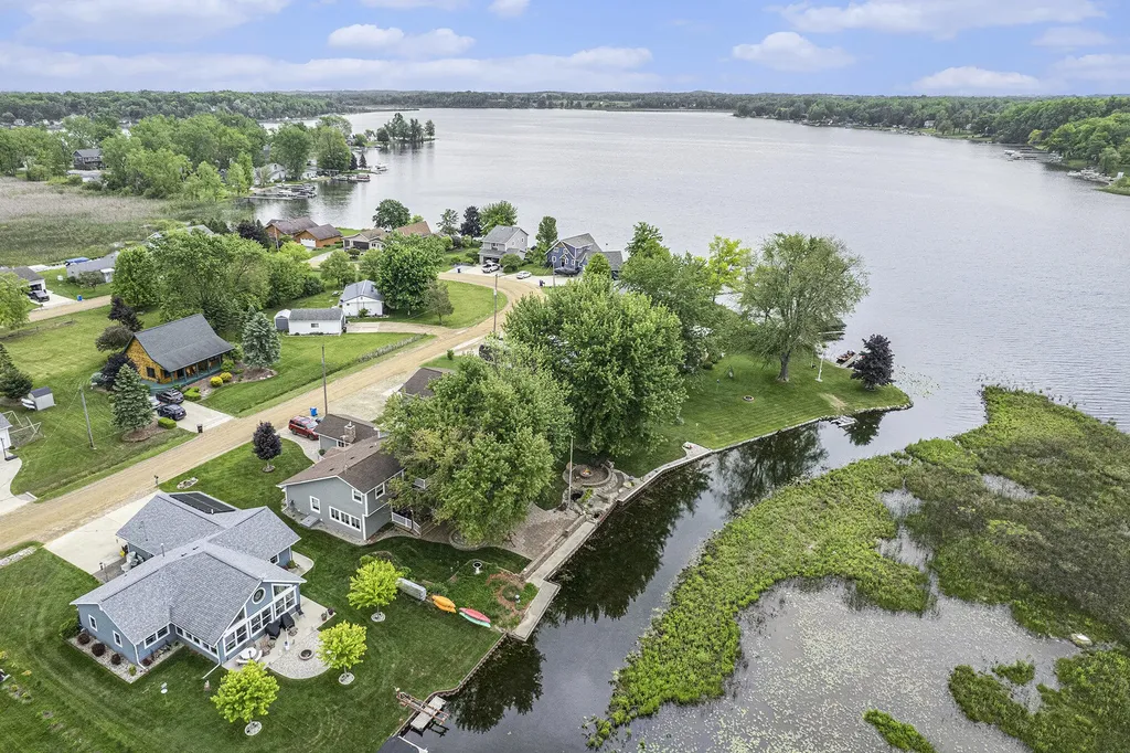 329 Pamela Circle Columbia Township MI 49230