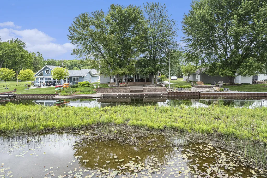 329 Pamela Circle Columbia Township MI 49230