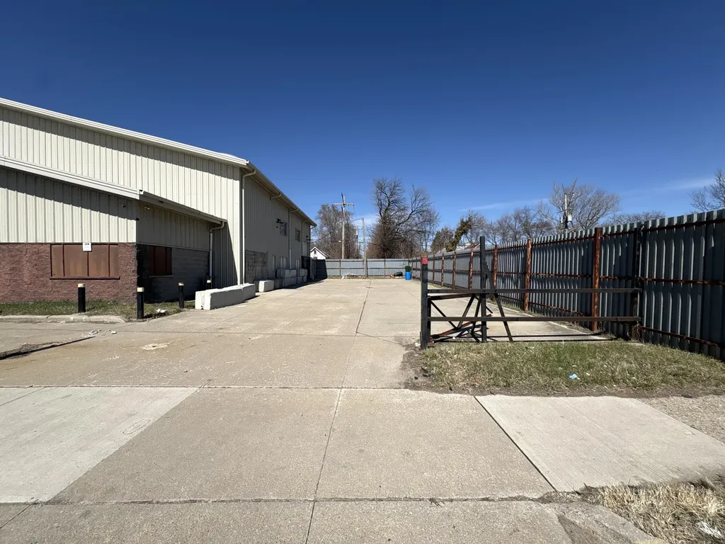 2203 E Mcnichols Road Detroit City MI 48212