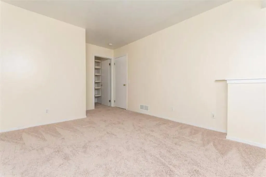 735 Clubhouse Drive Ypsilanti Charter Township MI 48197