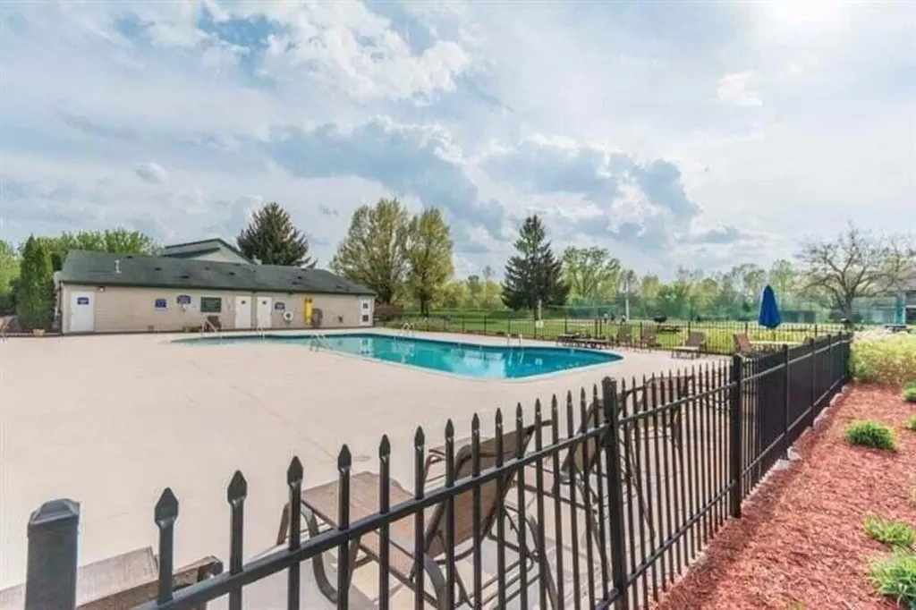 735 Clubhouse Drive Ypsilanti Charter Township MI 48197
