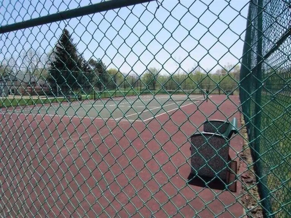 735 Clubhouse Drive Ypsilanti Charter Township MI 48197