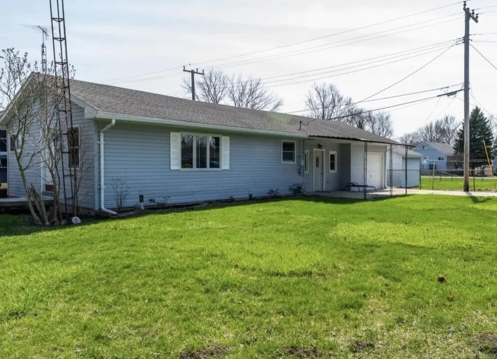 4153 4th Street Frenchtown Township MI 48166