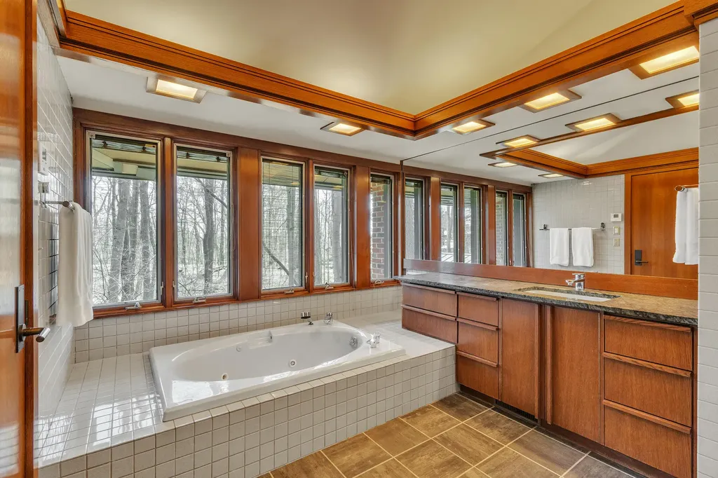 5105 Turtle Point Drive Northfield Township MI 48105