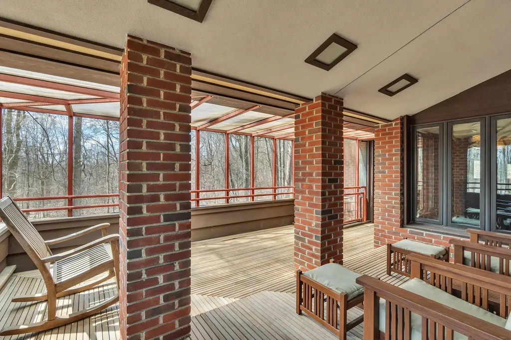 5105 Turtle Point Drive Northfield Township MI 48105