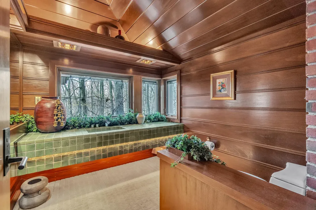 5105 Turtle Point Drive Northfield Township MI 48105