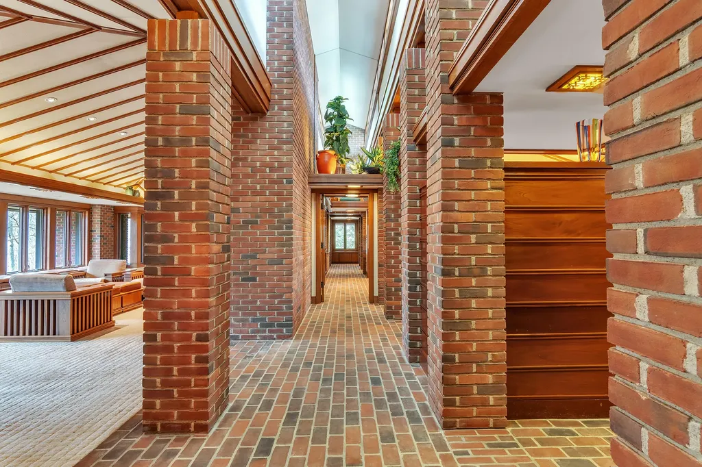 5140 Turtle Point Drive Northfield Township MI 48105