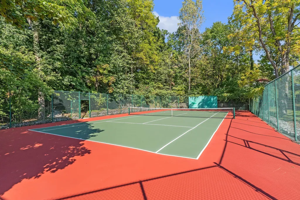5140 Turtle Point Drive Northfield Township MI 48105