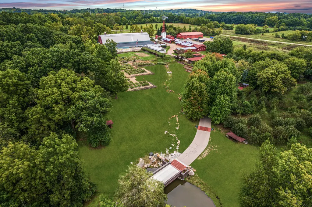 5140 Turtle Point Drive Northfield Township MI 48105