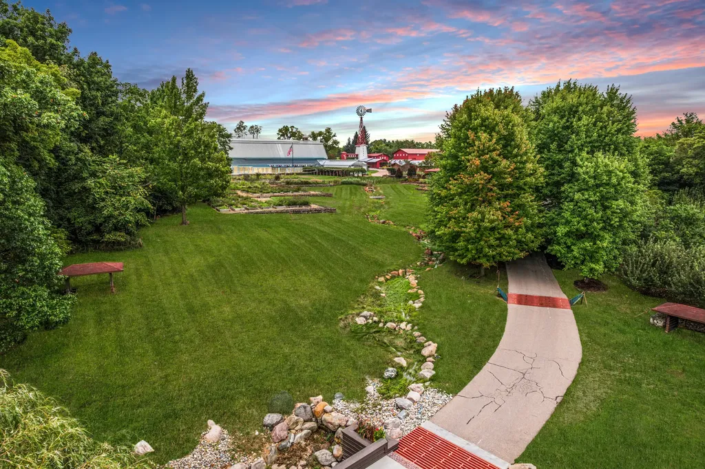 5200 Turtle Point Drive Northfield Township MI 48105