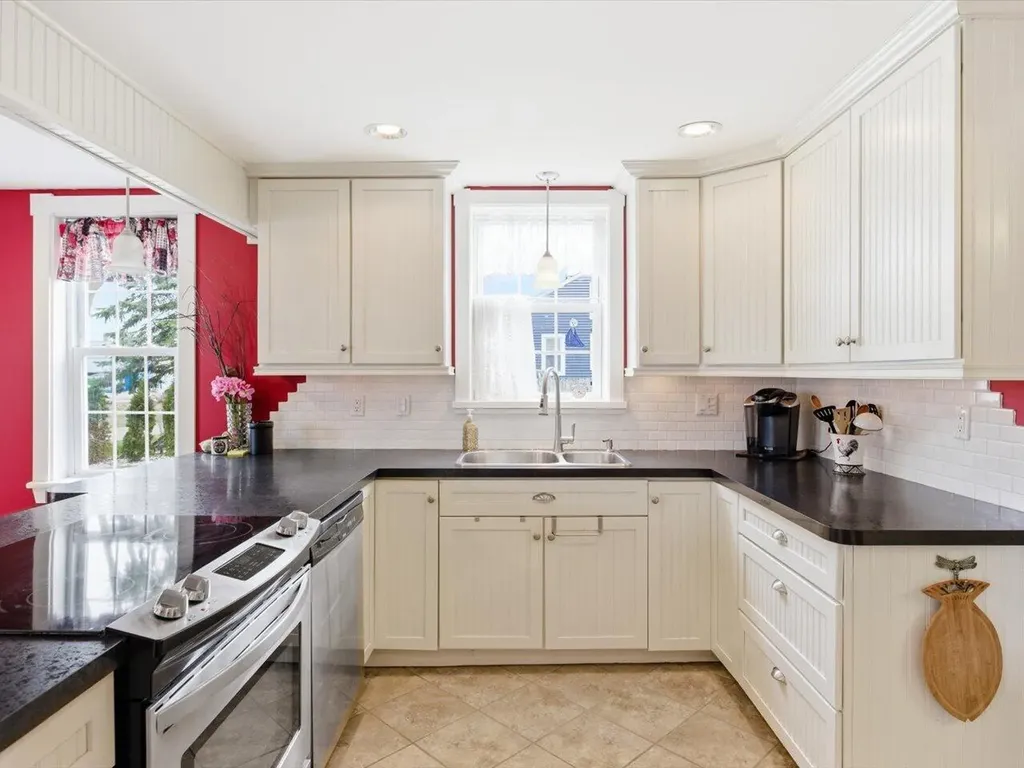 119 Union Street Port Austin Township MI 48467