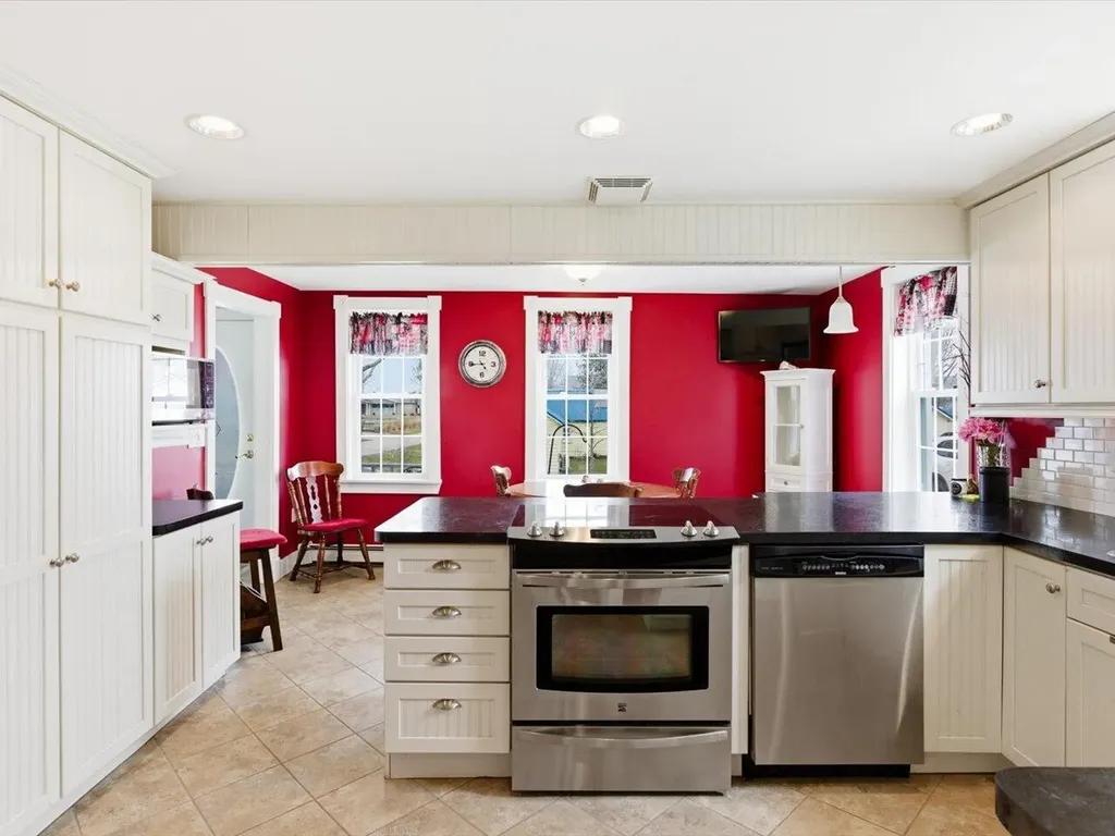 119 Union Street Port Austin Township MI 48467