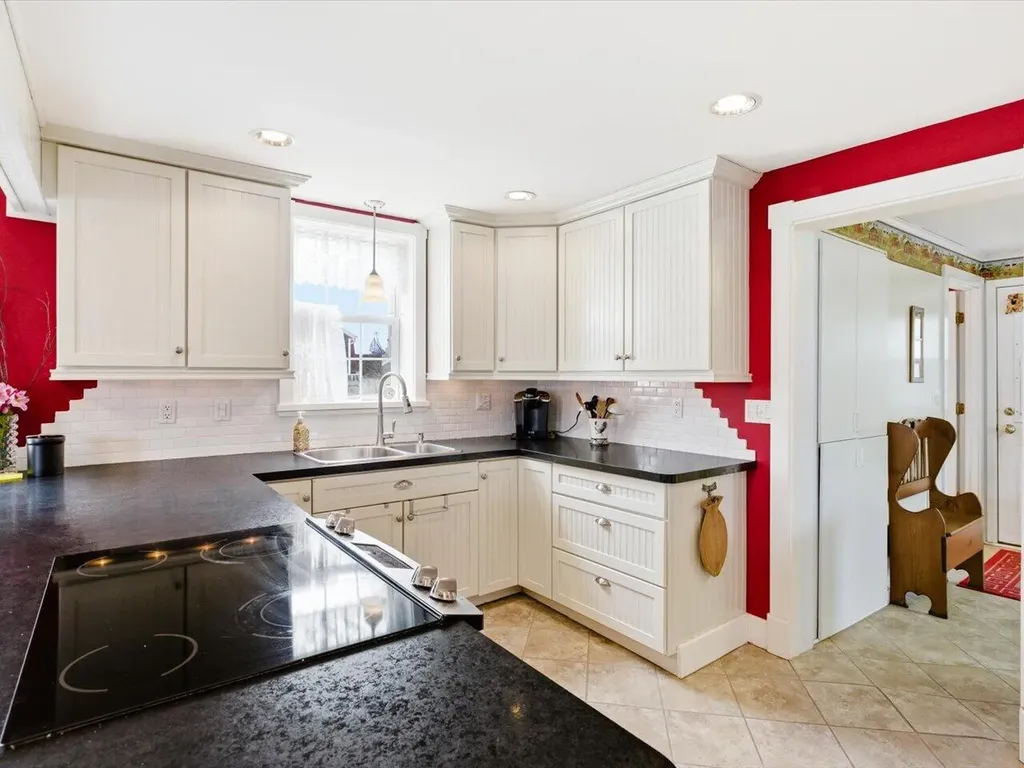 119 Union Street Port Austin Township MI 48467