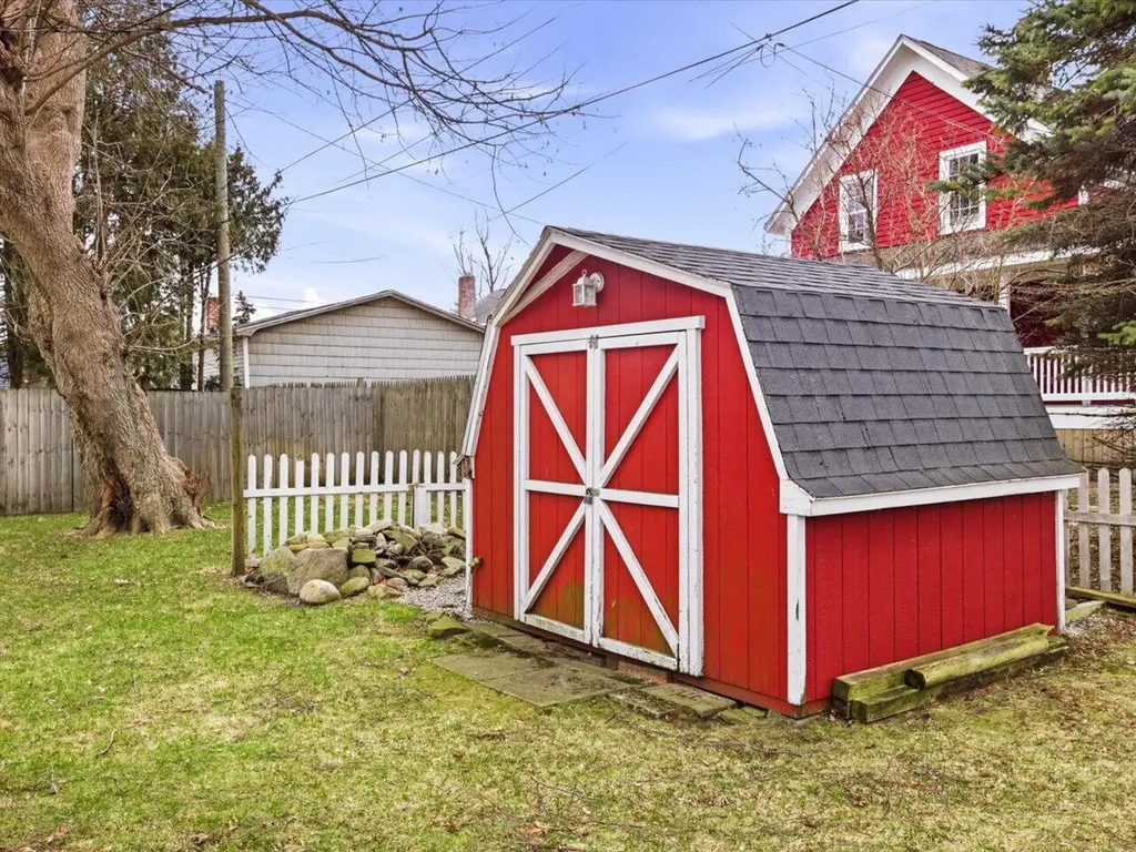 119 Union Street Port Austin Township MI 48467