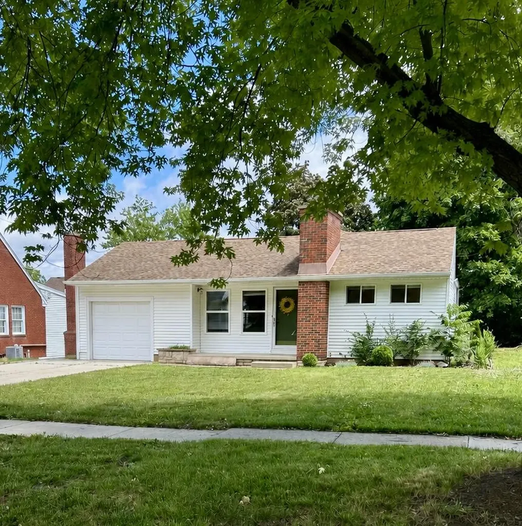 682 Budlong Street Adrian City MI 49221