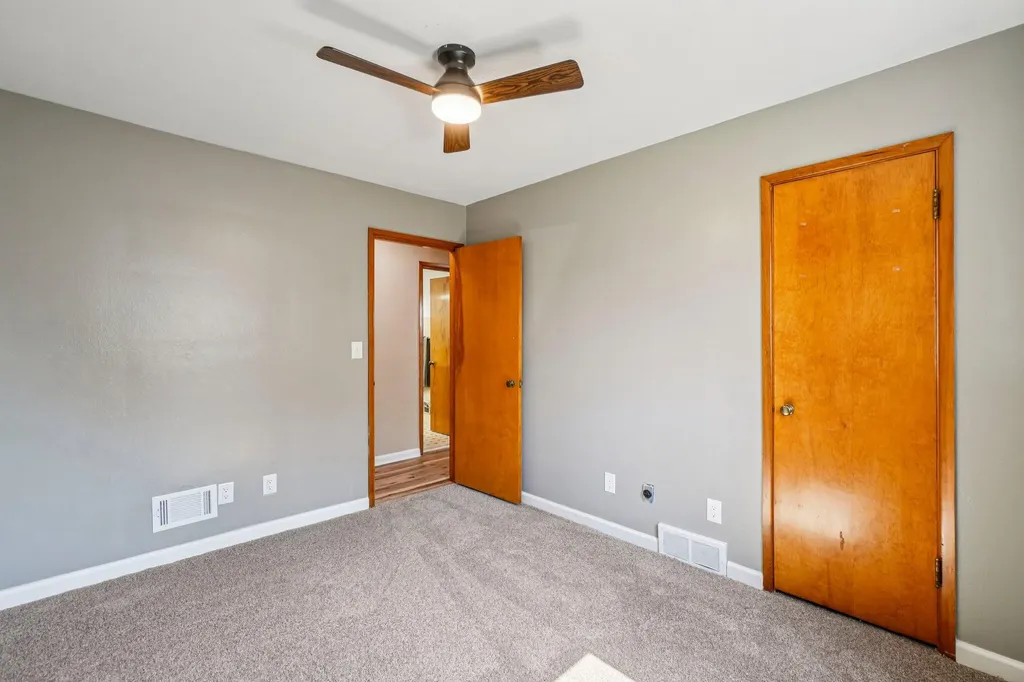 682 Budlong Street Adrian City MI 49221