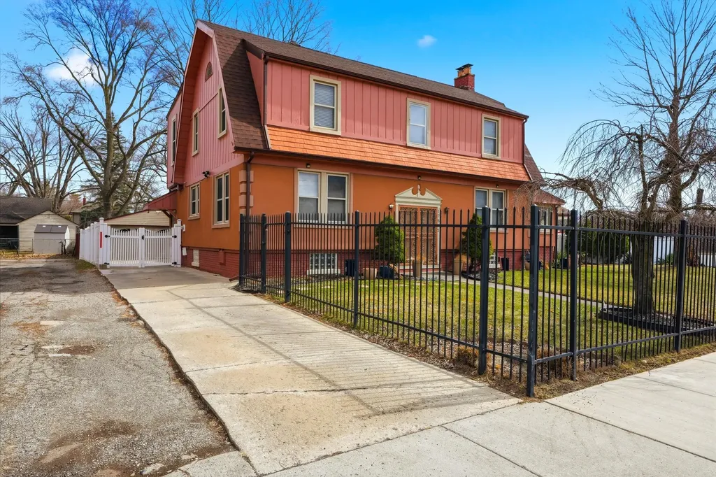 17802 Berg Road Detroit City MI 48219